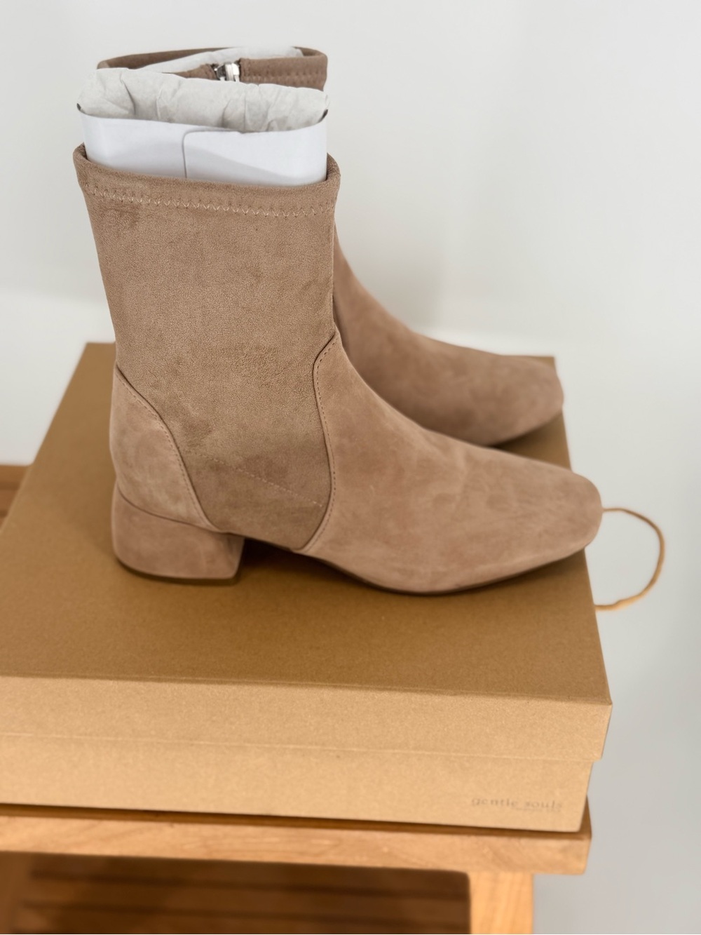 New Gentle Souls Emily Mushromm Suede Side Zip boots size 8